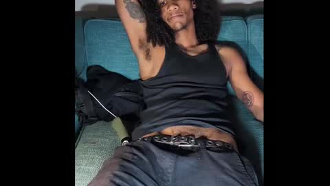 Snapshot of uniballboy chatting on 12.29.24 Uni Ball online show from 12.29.24