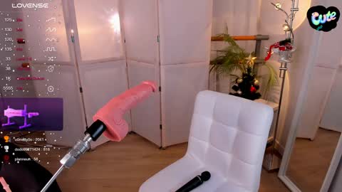 Snapshot of unicent chatting on 12.14.24 Call me Mira thumbs up its make me happy online show from 12.14.24