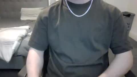 Snapshot of unilad3 chatting on 05.13.26 unilad3 online show from 05.13.26