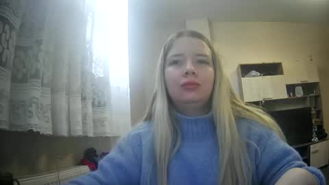 Snapshot of universeemily chatting on 10.13.25 UniverseEmily online show from 10.13.25
