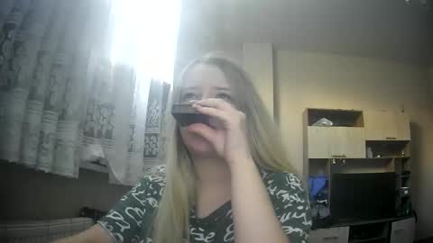 Snapshot of universeemily chatting on 10.18.25 UniverseEmily online show from 10.18.25