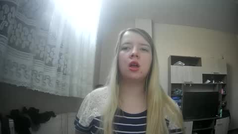 Snapshot of universeemily chatting on 10.24.25 UniverseEmily online show from 10.24.25