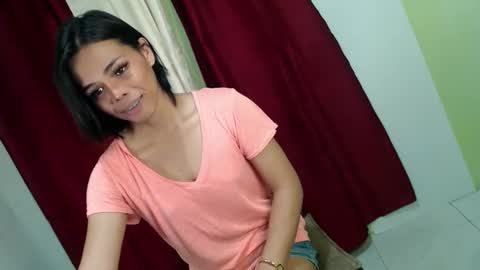 Snapshot of unknown_trans18 chatting on 12.08.24 unknown_trans18 online show from 12.08.24