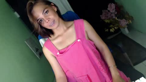 Snapshot of unknown_trans18 chatting on 12.27.24 unknown_trans18 online show from 12.27.24