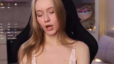 UnnaBella online show from 11.26.25