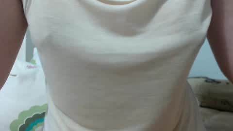 Snapshot of unpenetrated chatting on 04.26.26 unny online show from 04.26.26