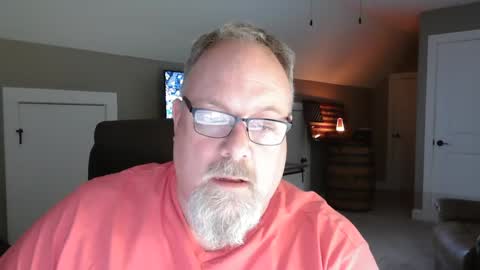 Snapshot of up2later chatting on 01.16.25 up2later online show from 01.16.25