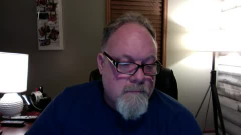 Snapshot of up2later chatting on 02.10.25 up2later online show from 02.10.25