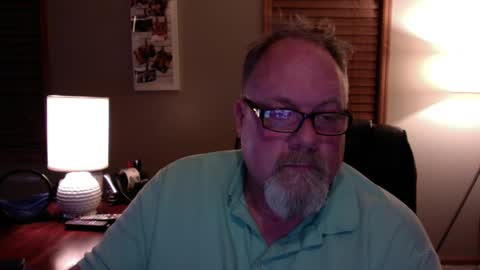 Snapshot of up2later chatting on 02.20.25 up2later online show from 02.20.25