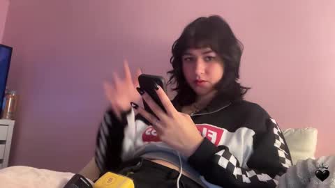 Snapshot of upaydahlia chatting on 10.18.25 findom goddess dahlia  online show from 10.18.25