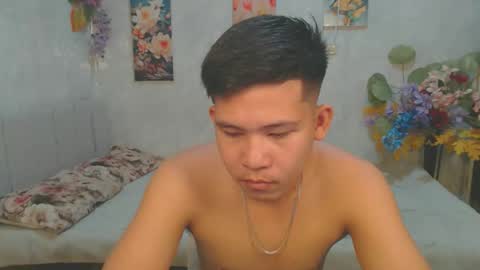 Snapshot of ur_bigcockeziekiel chatting on 05.08.26 ur_bigcockeziekiel online show from 05.08.26