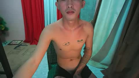 Snapshot of ur_boy_rexyn chatting on 11.08.25 ur_boy_rexyn online show from 11.08.25