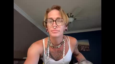 Snapshot of ur_daylee_dose chatting on 05.21.26 Ur Daylee dose online show from 05.21.26