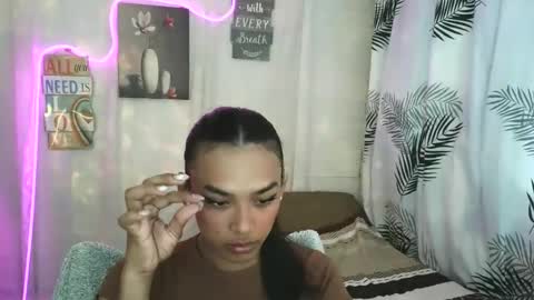 ur_dazzlingmorenaxx online show from 05.19.26