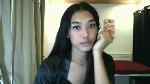 Snapshot of ur_dazzlingmorenaxx chatting on 06.26.26 ur_dazzlingmorenaxx online show from 06.26.26