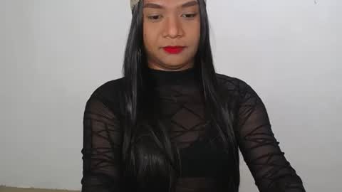 ur_hotcarla online show from 01.27.25