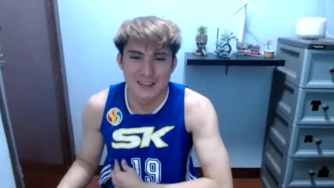 Snapshot of ur_jayqutee chatting on 03.08.25 Ur jayqutee online show from 03.08.25