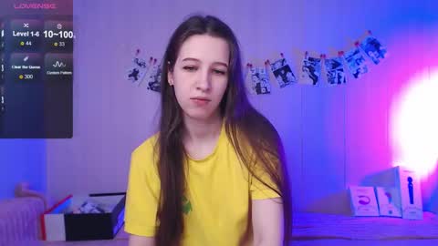 Snapshot of ur_kitty__ chatting on 12.20.25 Lera online show from 12.20.25