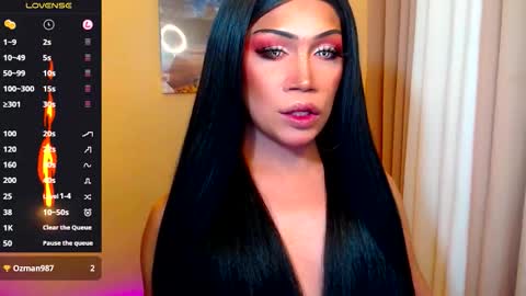 Snapshot of ur_new_fantasy chatting on 12.18.25 Call me Queeny online show from 12.18.25