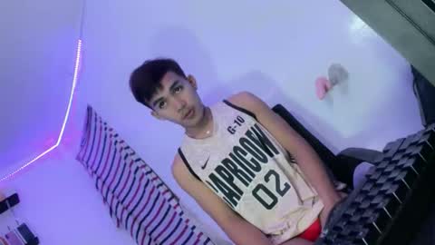 ur_shan21 online show from 05.19.26