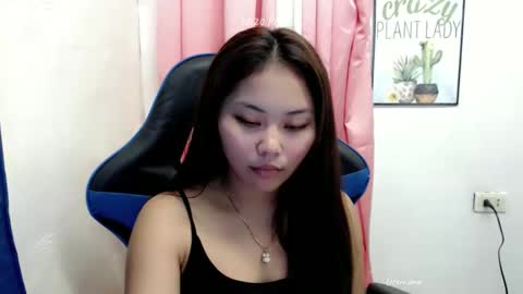 ur_small_girl online show from 11.29.25