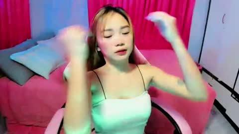 Snapshot of ur_sweetgirl_clarace chatting on 10.17.25 ur_sweetgirl_clarace online show from 10.17.25