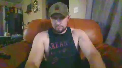 Snapshot of ur_zaddy4now chatting on 02.05.25 ur_zaddy4now online show from 02.05.25