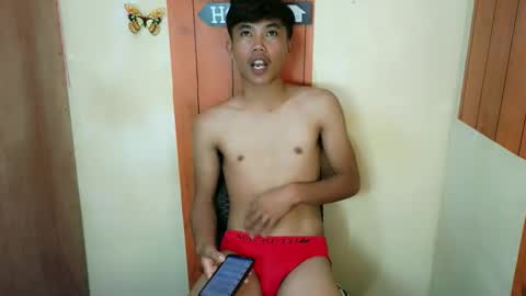 Snapshot of urasian_jomarie chatting on 09.10.25 urasian_jomarie online show from 09.10.25