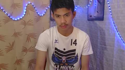 Snapshot of urasian_justin chatting on 09.22.25 urasian_justin online show from 09.22.25