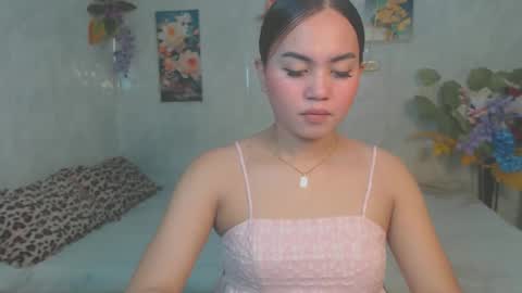 Snapshot of urasian_kat chatting on 04.17.26 urasian_kat online show from 04.17.26