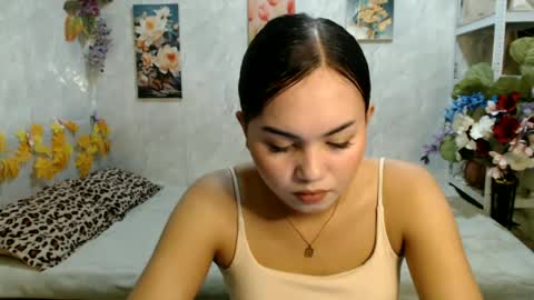 Snapshot of urasian_kat chatting on 06.19.26 urasian_kat online show from 06.19.26
