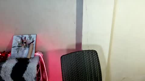 Snapshot of urasian_mary chatting on 04.24.26 urasian_mary online show from 04.24.26