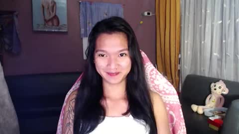 NEWRA  ALLISON online show from 11.25.25