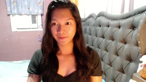 Snapshot of urasian_newra chatting on 07.19.26 NEWRA ALLISON online show from 07.19.26