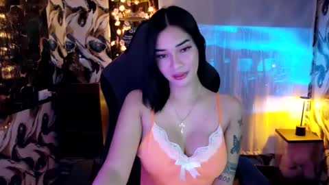 Snapshot of urasiandreamgirlxxx chatting on 05.16.26 jess online show from 05.16.26