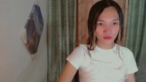 Snapshot of urasianharaxxx chatting on 12.18.24 urasianharaxxx online show from 12.18.24