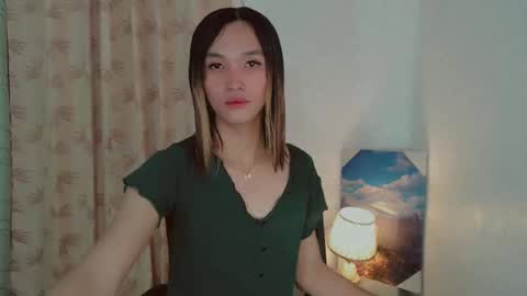 Snapshot of urasianharaxxx chatting on 12.20.24 urasianharaxxx online show from 12.20.24