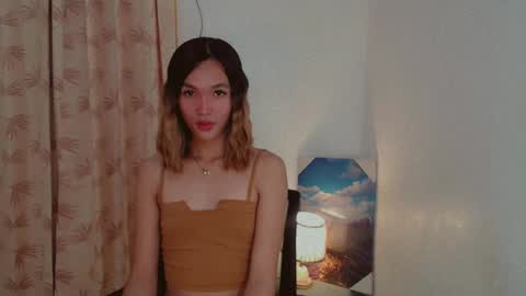 Snapshot of urasianharaxxx chatting on 12.21.24 urasianharaxxx online show from 12.21.24