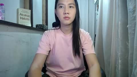 Snapshot of urasiantserika chatting on 02.28.25 Erika online show from 02.28.25