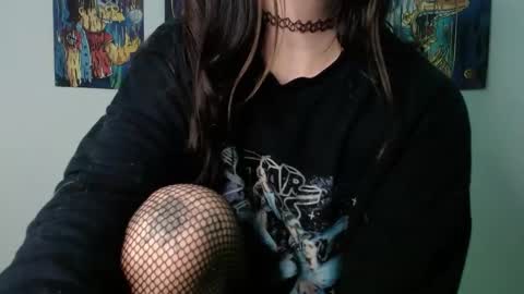 Snapshot of urbaby6irl chatting on 01.06.25 Danielle  online show from 01.06.25