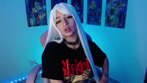 Snapshot of urbaby6irl chatting on 02.21.25 Danielle  online show from 02.21.25