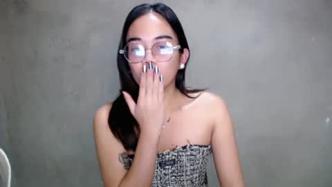Snapshot of urbabydollx16 chatting on 06.15.26 urbabydollx16 online show from 06.15.26