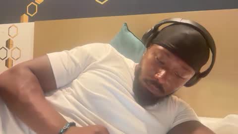 Snapshot of urbandick5 chatting on 03.21.26 urbandick5 online show from 03.21.26