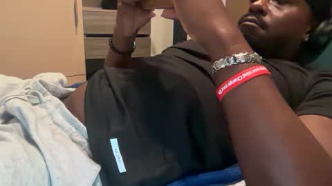 Snapshot of urbandick5 chatting on 03.25.26 urbandick5 online show from 03.25.26