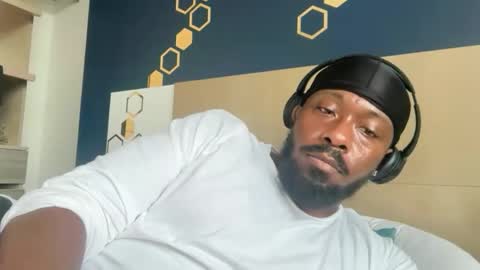 Snapshot of urbandick5 chatting on 03.26.26 urbandick5 online show from 03.26.26