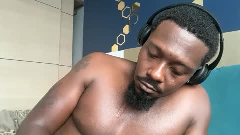 Snapshot of urbandick5 chatting on 03.31.26 urbandick5 online show from 03.31.26