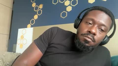 Snapshot of urbandick5 chatting on 04.13.26 urbandick5 online show from 04.13.26