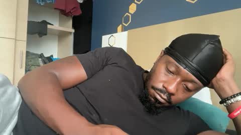 Snapshot of urbandick5 chatting on 04.15.26 urbandick5 online show from 04.15.26