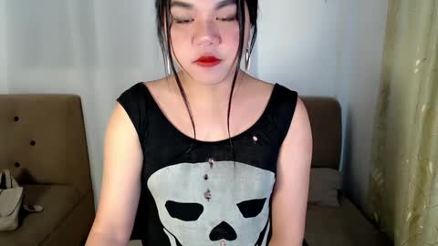 Snapshot of urbitchfantasexx_miles25 chatting on 12.21.24 Miles online show from 12.21.24