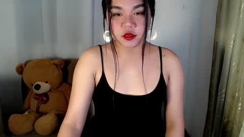 Snapshot of urbitchfantasexx_miles25 chatting on 12.25.24 Miles online show from 12.25.24
